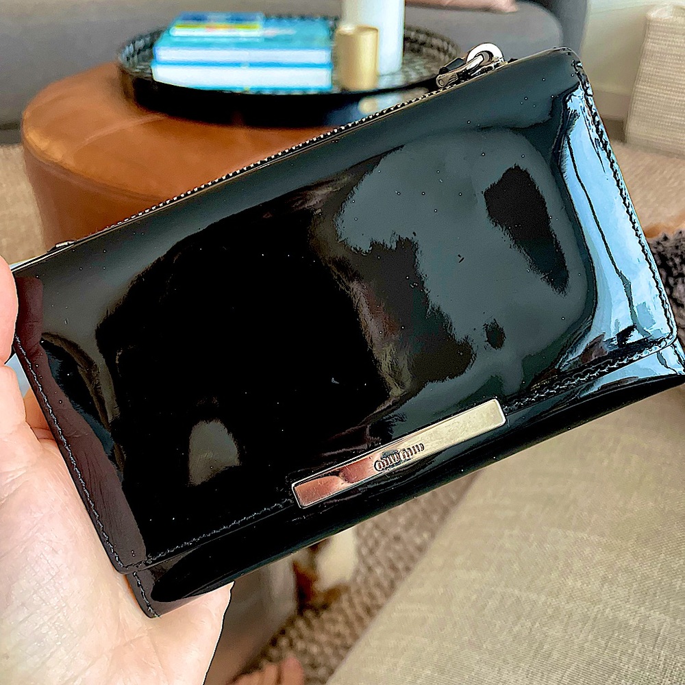 MIU MIU wallet black